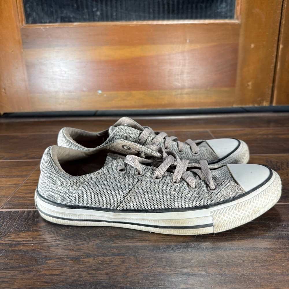 Converse All Star Low Top Gray Knit Sneakers | Size 9 US